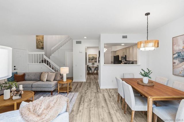 3821 Creststone Pl., San Diego, CA 92130