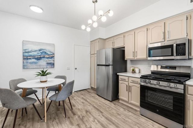 3821 Creststone Pl., San Diego, CA 92130