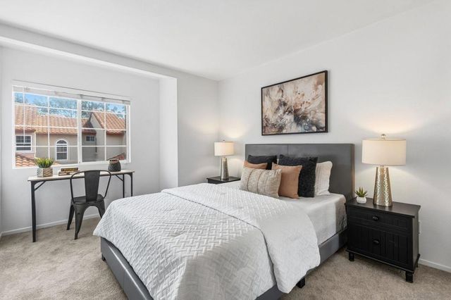 3821 Creststone Pl., San Diego, CA 92130