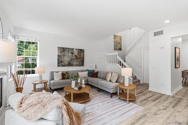3821 Creststone Pl., San Diego, CA 92130