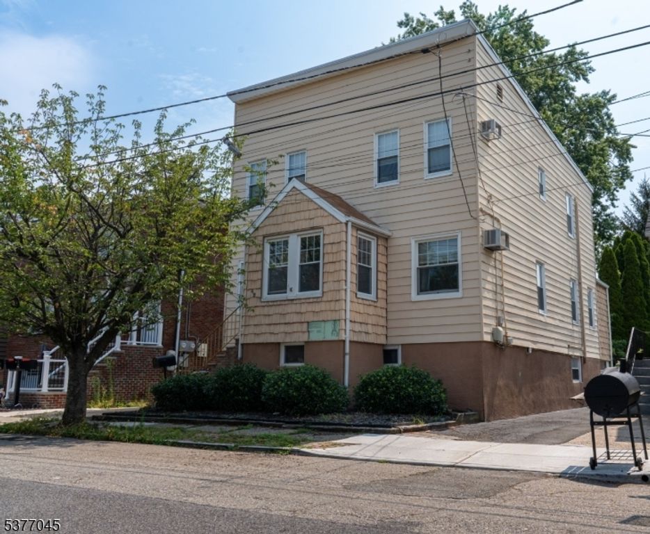42 Memphis Ave, Belleville Twp., NJ 07109
