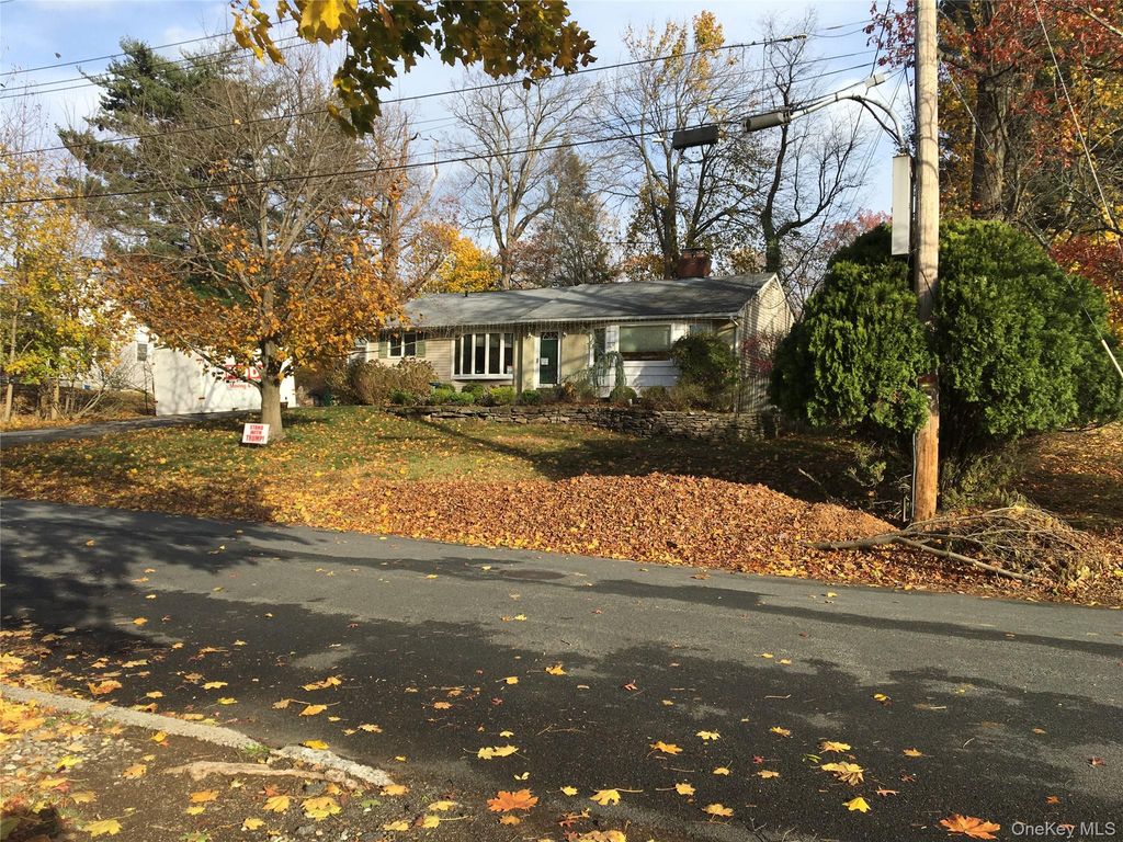 12 Elmwood Drive, New City, NY 10956