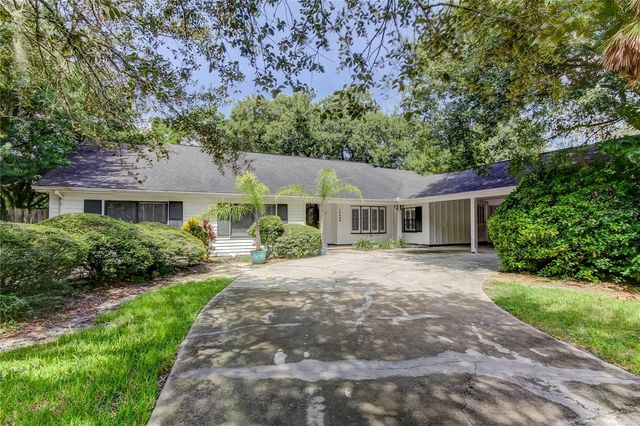 10406 RECLINATA LANE, Tampa, FL 33618