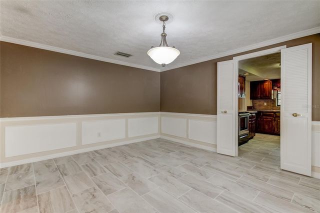 10406 RECLINATA LANE, Tampa, FL 33618