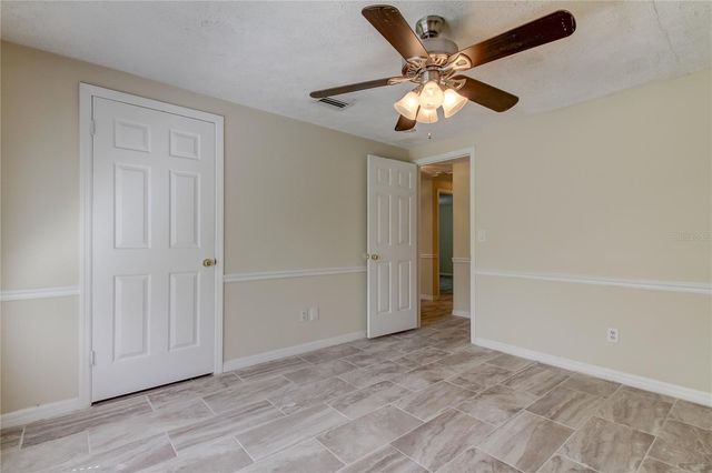 10406 RECLINATA LANE, Tampa, FL 33618