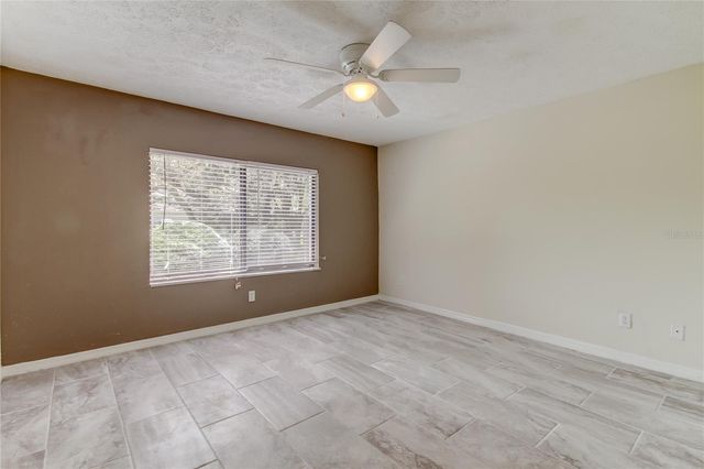 10406 RECLINATA LANE, Tampa, FL 33618