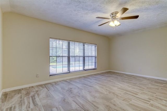 10406 RECLINATA LANE, Tampa, FL 33618
