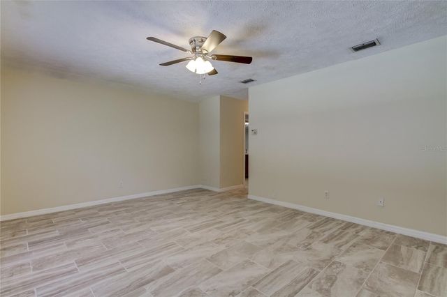 10406 RECLINATA LANE, Tampa, FL 33618