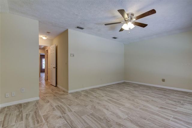 10406 RECLINATA LANE, Tampa, FL 33618