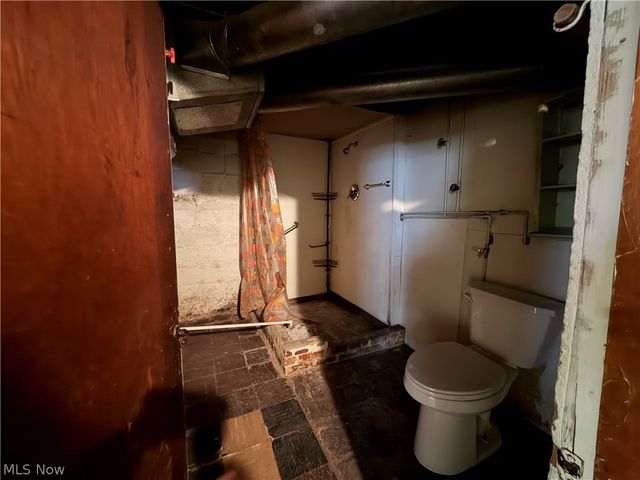 1378 Hazelwood Avenue SE, Warren, OH 44484