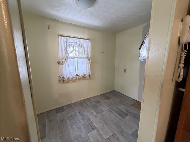 1378 Hazelwood Avenue SE, Warren, OH 44484