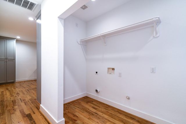 4734 Bell Street, Houston, TX 77023