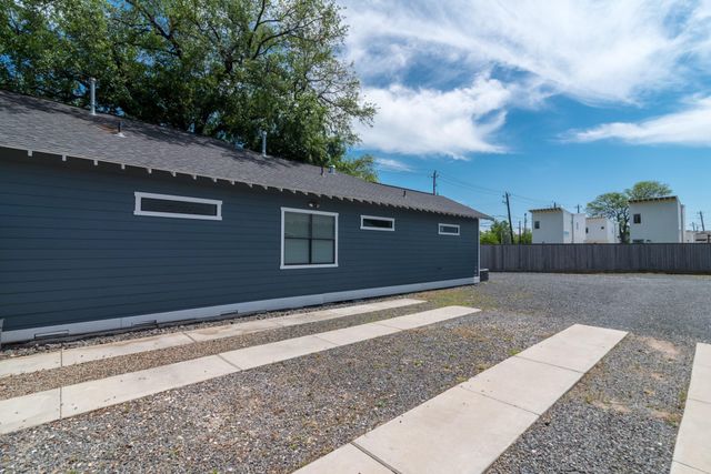 4734 Bell Street, Houston, TX 77023