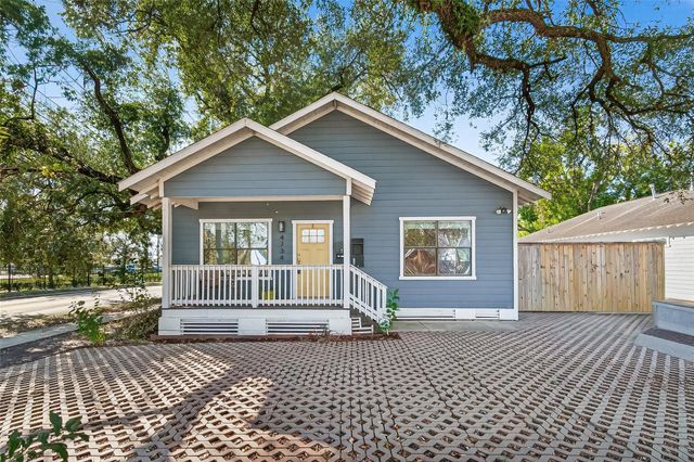 4734 Bell Street, Houston, TX 77023