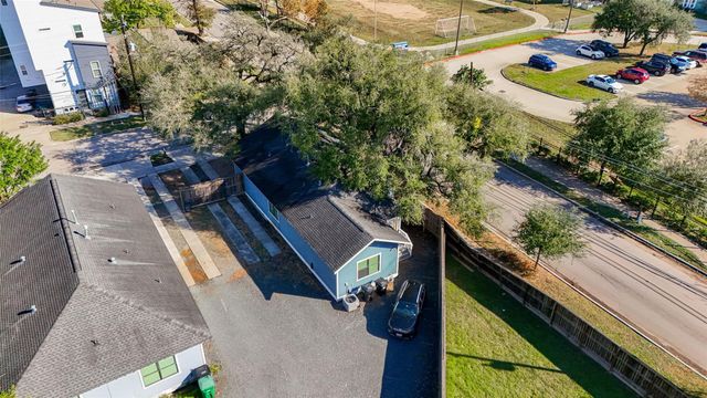 4734 Bell Street, Houston, TX 77023