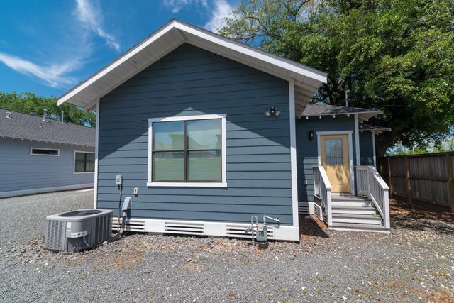 4734 Bell Street, Houston, TX 77023