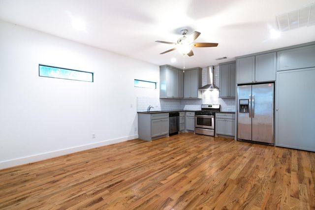 4734 Bell Street, Houston, TX 77023