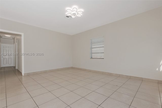 1679 NE 176th St, North Miami Beach, FL 33162