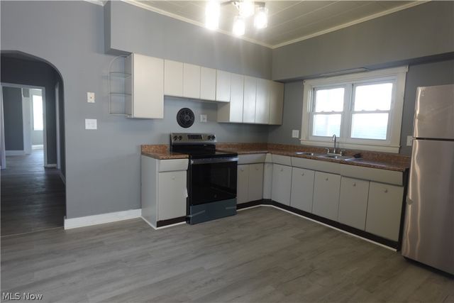 734 Main Street, Bridgeport, OH 43912