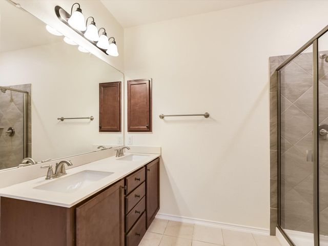 1501 Uhland DR, Leander, TX 78641