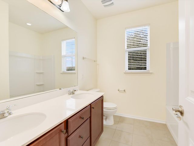 1501 Uhland DR, Leander, TX 78641