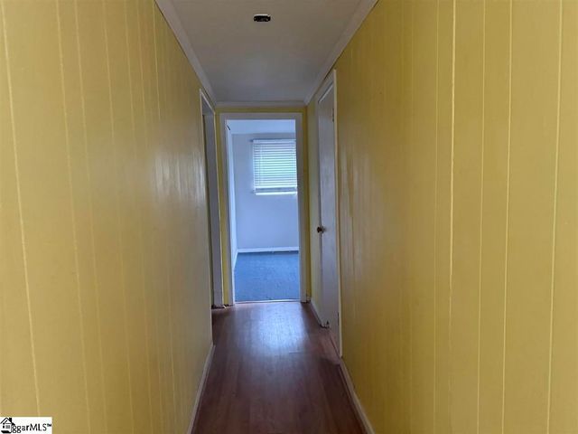 22 Stevens Street, Laurens, SC 29360