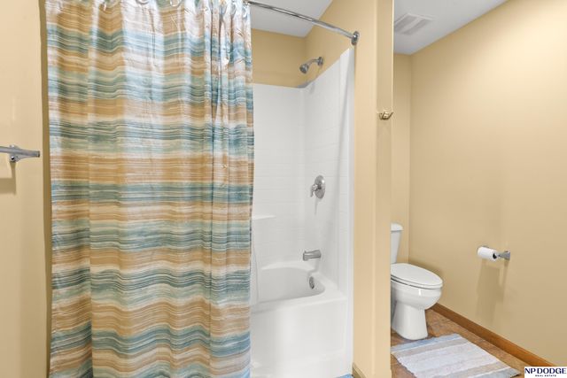 1040 N Bell Street, Fremont, NE 68025