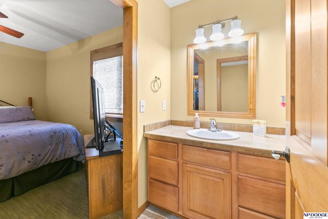 1040 N Bell Street, Fremont, NE 68025