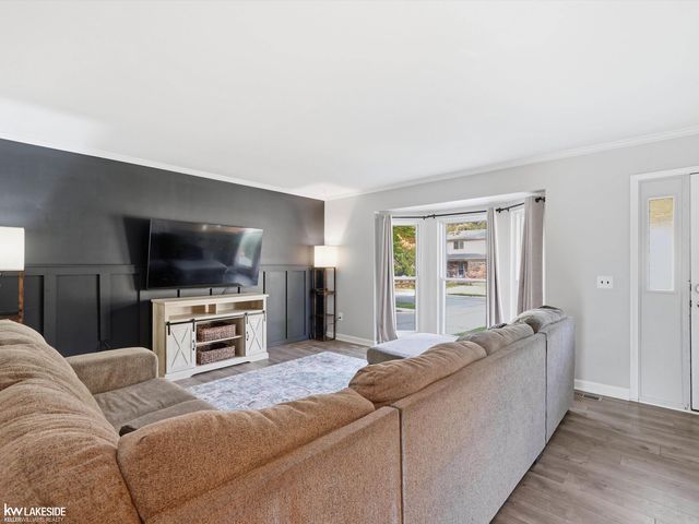 34310 LAKEWOOD Drive, Chesterfield Twp, MI 48047