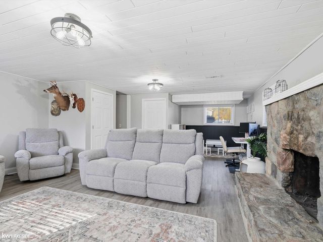 34310 LAKEWOOD Drive, Chesterfield Twp, MI 48047