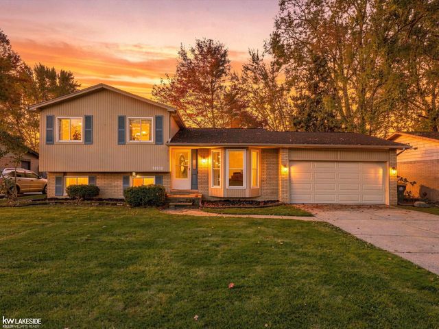 34310 LAKEWOOD Drive, Chesterfield Twp, MI 48047