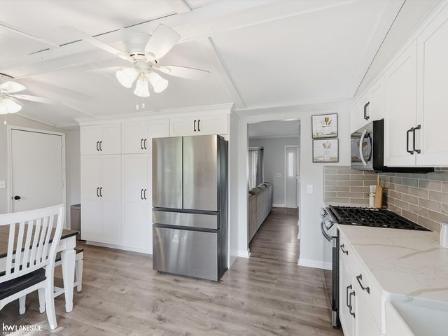 34310 LAKEWOOD Drive, Chesterfield Twp, MI 48047
