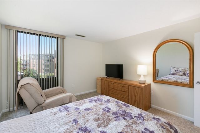 1008 Paraside Road 2E, Swampscott, MA 02176