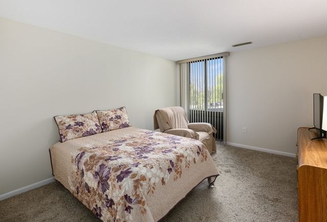 1008 Paraside Road 2E, Swampscott, MA 02176
