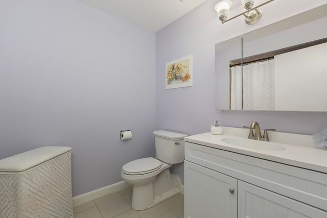1008 Paraside Road 2E, Swampscott, MA 02176