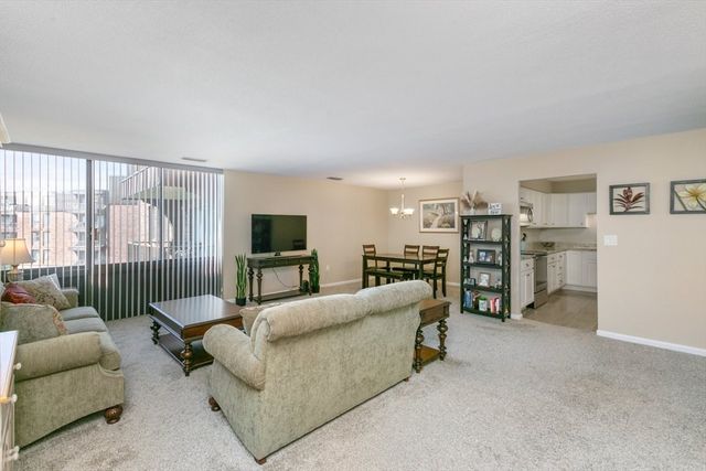 1008 Paraside Road 2E, Swampscott, MA 02176