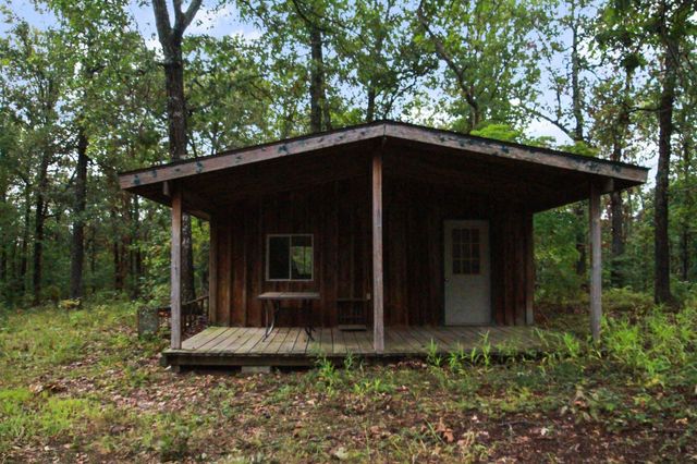 000 County Road 1990, Willow Springs, MO 65793