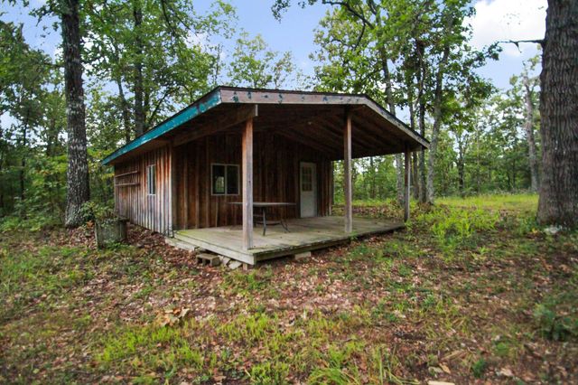 000 County Road 1990, Willow Springs, MO 65793