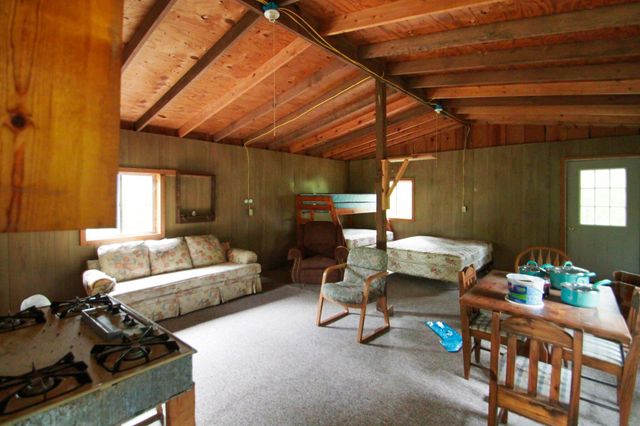 000 County Road 1990, Willow Springs, MO 65793