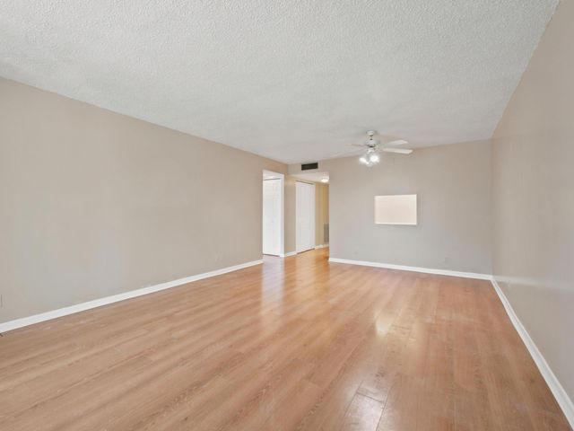 500 Executive Center Drive 2m, West Palm Beach, FL 33401