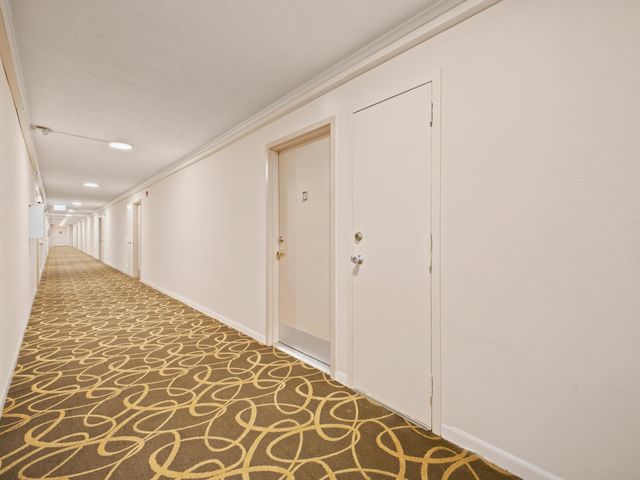 500 Executive Center Drive 2m, West Palm Beach, FL 33401