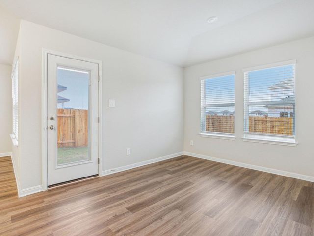 104 Honey Bee RD, Jarrell, TX 76537