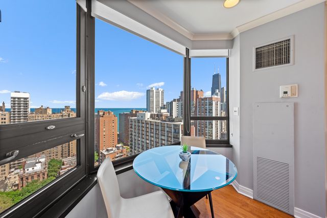1410 N State Parkway 27B, Chicago, IL 60610