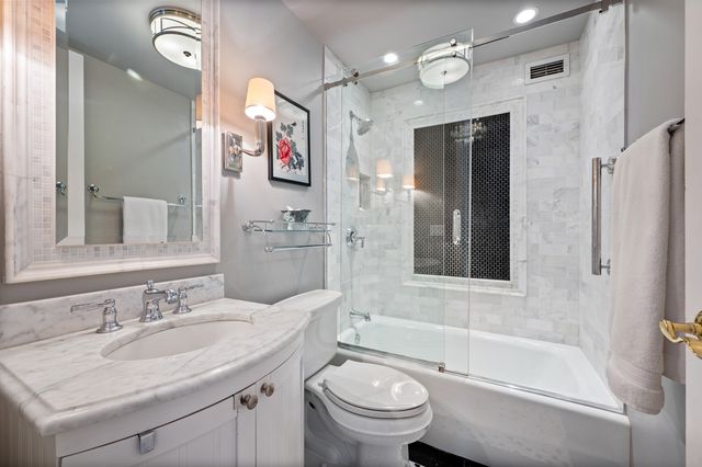 1410 N State Parkway 27B, Chicago, IL 60610
