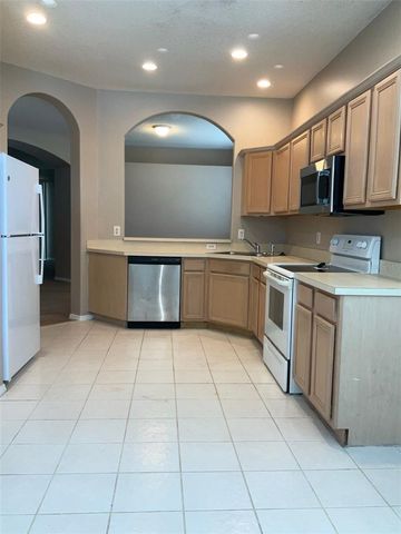 1318 LAKE BISCAYNE WAY, Orlando, FL 32824