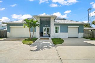 11624 OAK LANE, Seminole, FL 33778