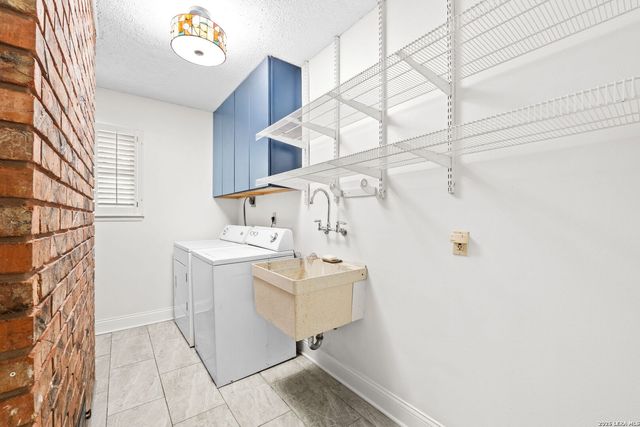 9207 Old Homestead, San Antonio, TX 78230