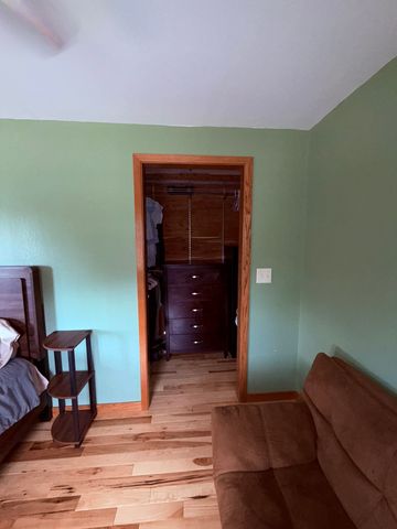 1402 4th Avenue, Belle Plaine, IA 50208