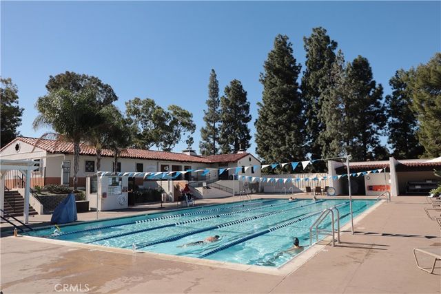 2143 Ronda Granada O, Laguna Woods, CA 92637