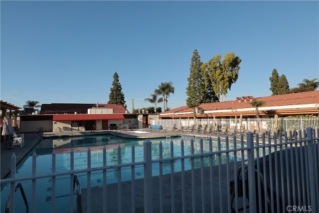 2143 Ronda Granada O, Laguna Woods, CA 92637